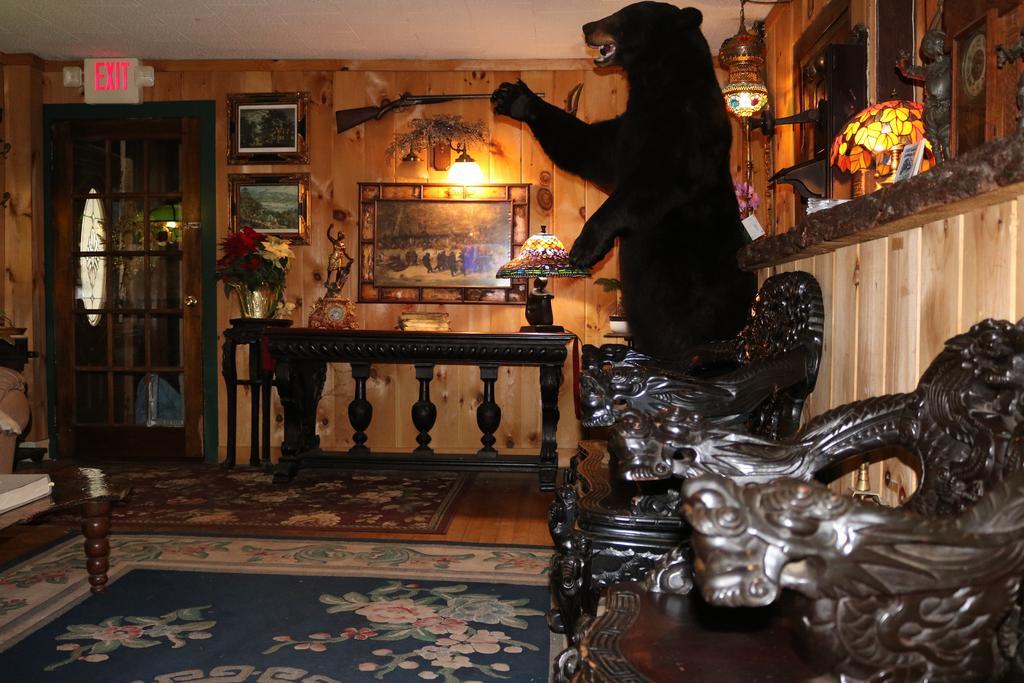 Colonial Inn Pine Hill Екстериор снимка
