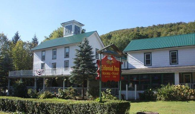 Colonial Inn Pine Hill Екстериор снимка