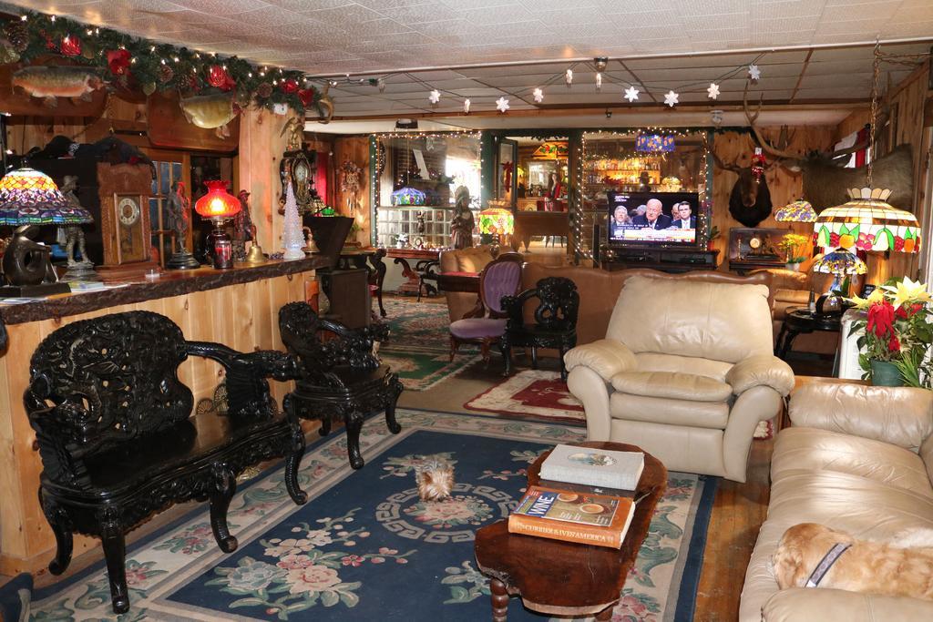 Colonial Inn Pine Hill Екстериор снимка